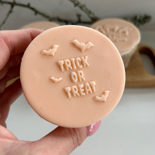 Trick or Treat with bats embossing stamp