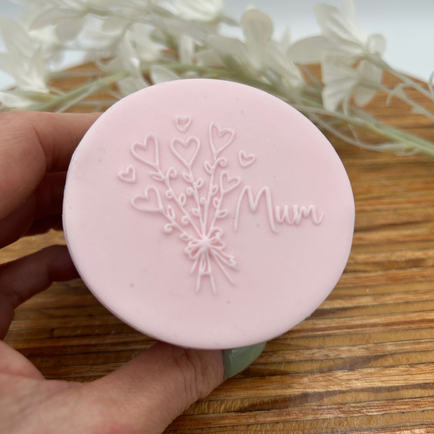 Mum with flowers Embossing Stamp